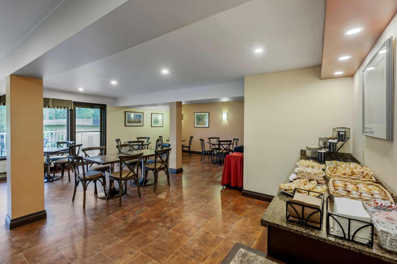 Best Western Plus Otonabee Inn Peterborough Buitenkant foto