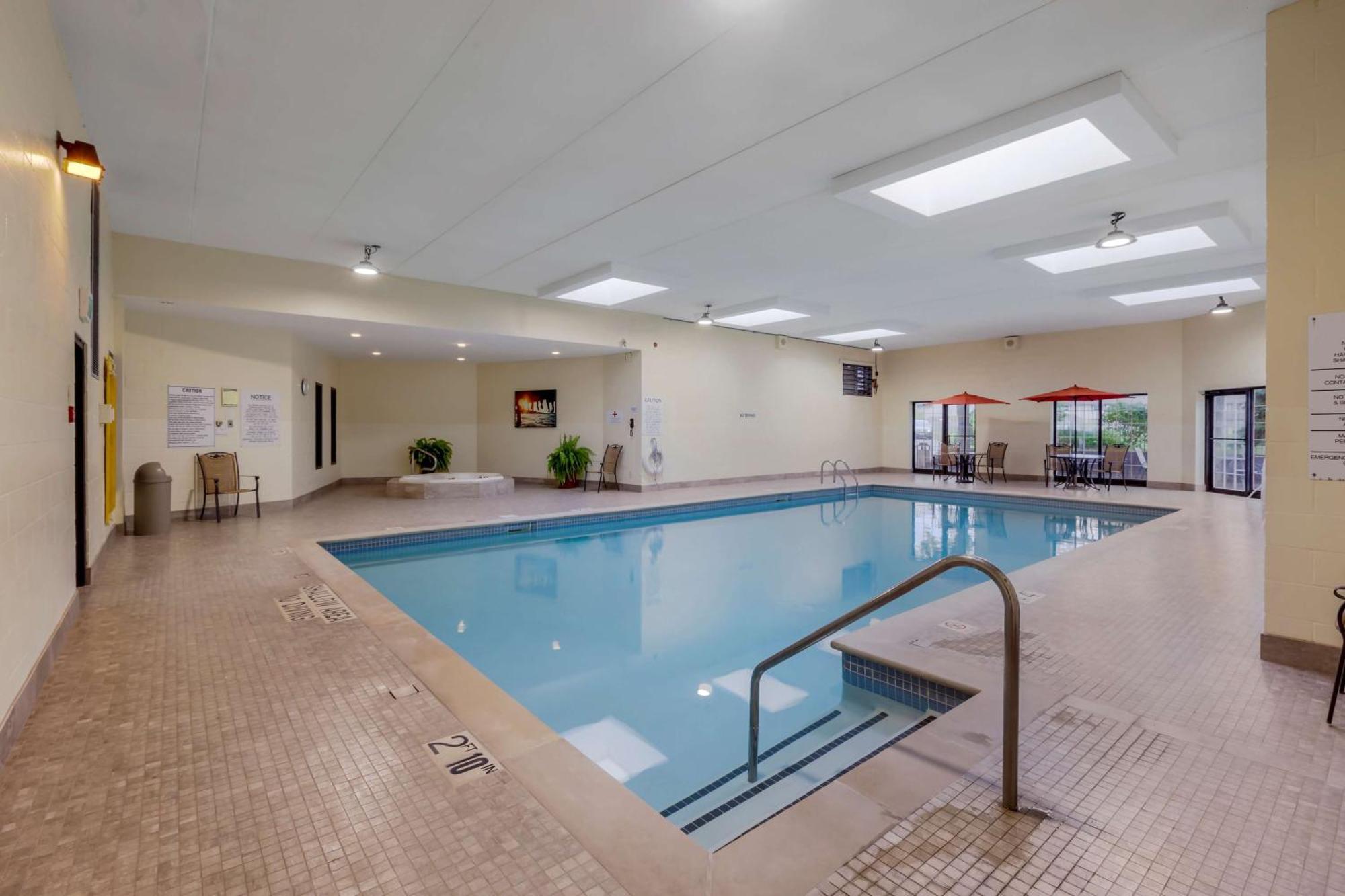 Best Western Plus Otonabee Inn Peterborough Buitenkant foto