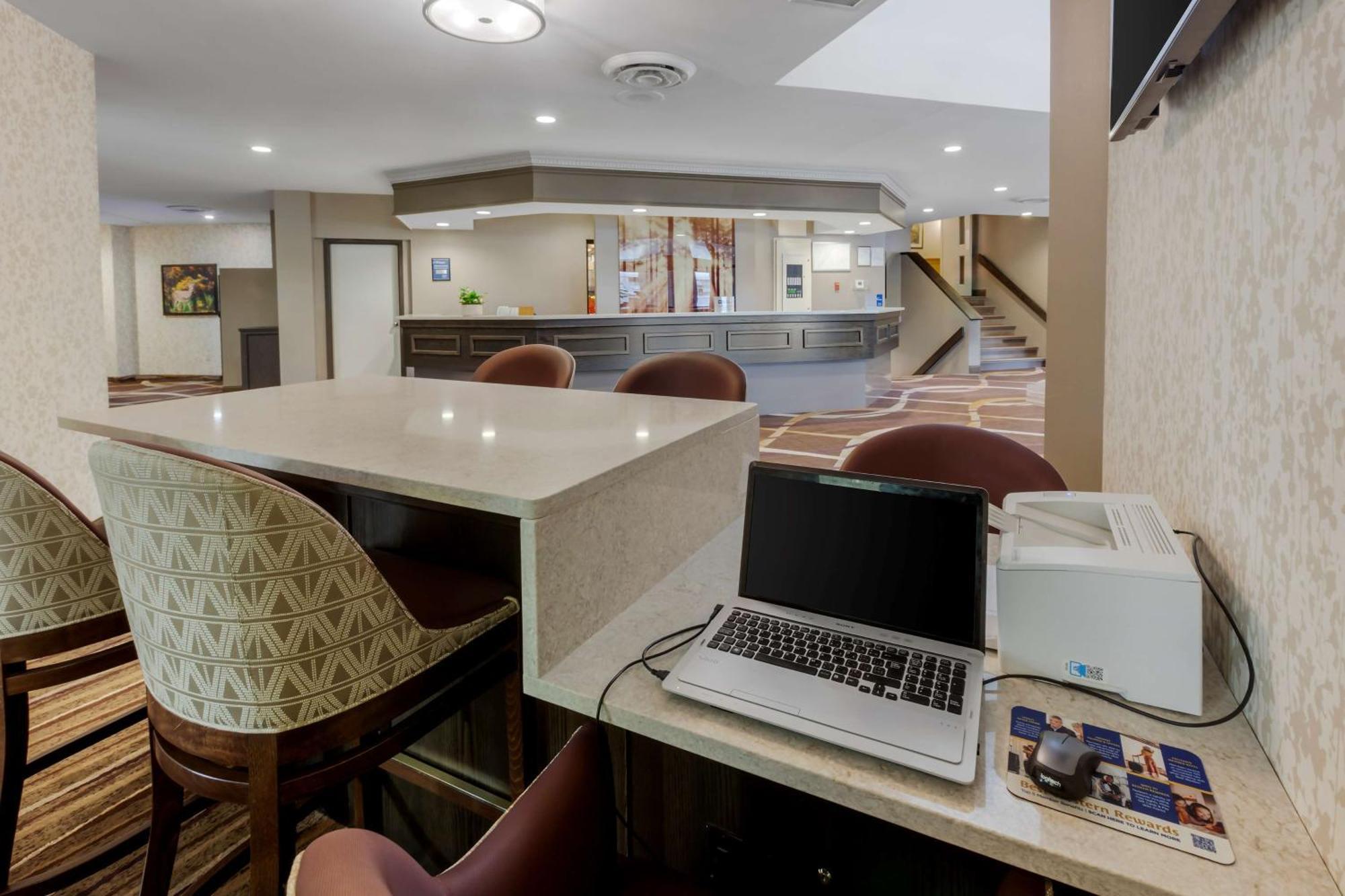 Best Western Plus Otonabee Inn Peterborough Buitenkant foto